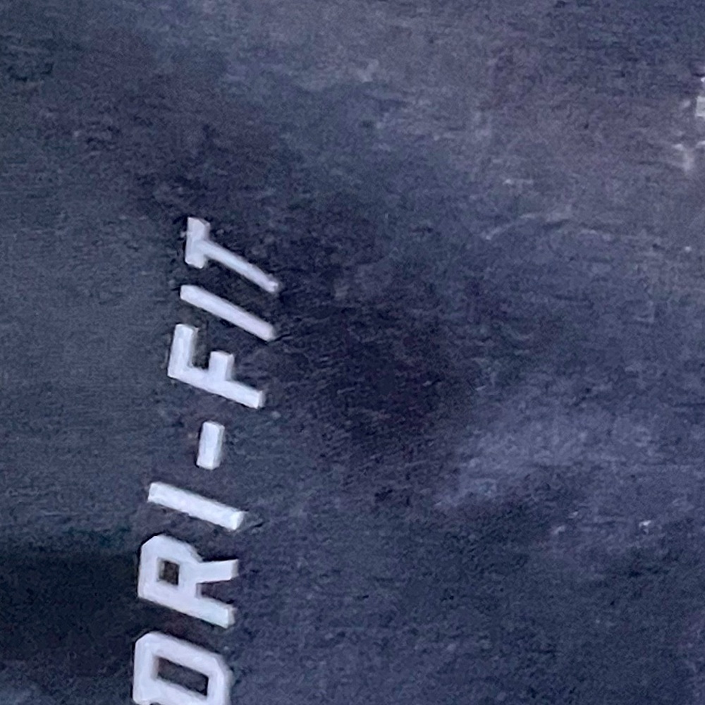 Nike - Picture 2 of 3